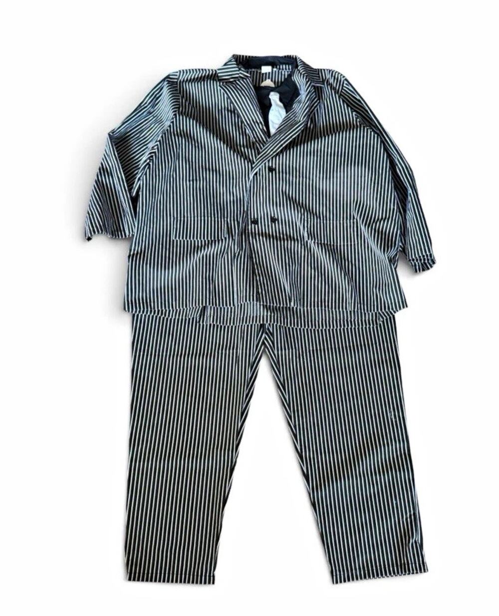 FUN Men's Gangster Black/White Pinstripe Costume Outfit w/ Tie 5X Polyester